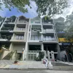 Cho thuê nhà phố giá tốt kdc himlam quận 7 dt: 5x20m nt cơ bản, kề kv giá: 43tr lh: 0908935765