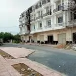 Nhà mặt tiền 4 tầng phường cái vồn chợ bình minh.