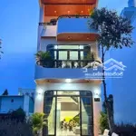 Bán nhà một trệt 2 lầu full nội thất thủ dầu một, bình dương.