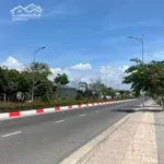 Bán 1700 mt đường nguyễn tất thành. có thể tách lô ngay trung tâm đô thị mới br. lh 0979976979