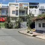 Bán nhà đường d20 liên phường quận 9 giá 12 tỷ