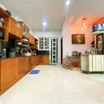 Chính chủ cần bán nhà mt bình lợi, bình thạnh, 5x23m, 4 tầng, giá 19 tỷ, vỉa hẻ 5m sang trọng