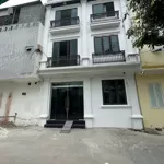 Nhà độc lập thiên lôi - khu nội bộ đường 7m - ô.tô đỗ la liệt - gần ngay aeon