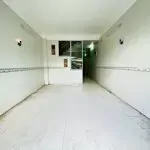 Cho thuê nhà trệt 3 lầu mới đẹp trục chính kdc hưng phú cty8 - cần thơ