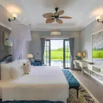 Chính chủ!!! cần tiền bán gấp biệt thự thanh liên 300m2 view 2 mặt hồ sen to 5,6 tỷ bao phí.
