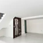 Bán căn shophouse đã hoàn thiện ngay trục cổng chính giá bán 7,68tỷ, nằm đường thái sơn 2. 0909.063.369