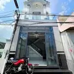 Nhà trệt lầu lộ ô tô nằm kế bên chợ an thới bình thủy cần thơ