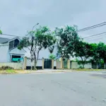 Mặt tiền đường 40m, đối diện công viên trung tâm trục thông dài