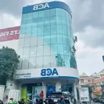 Bán tòa nhà đoạn 2 chiều mặt tiền nguyễn xí - dt: 18x46m - 6 tầng hđt: 300 triệu/tháng - 115 tỷ tl