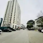 Bán căn nhà mặt phố cạnh quận uỷ tây hồ, 130m2 5 tầng, mt 5.2m, view hồ kinh doanh tốt, 59.5 tỷ