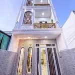 Nhà trệt 2 lầu có sân đậu ô tô, khu dân cư đại ngân