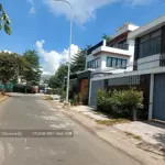Bán đất tặng căn biệt thự khu dân cư nam long. plb. q9. gia chủ ở hoặc làm vp cho thuê.