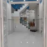 Cho thuê nhà nguyên căn dt 130m2 đg xe oto giá 10tr