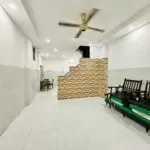 Nhà chính chủ hẻm 8m, thành thái - phường 13 - quận 10. dt: 54m2/4ty3. sổ riêng, 1 trệt 2 lầu