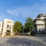 Chị gái em có lô lo26 thiện chí bán, giá 5,25 tỷ. sổ đỏ cầm tay. lh 0326569236