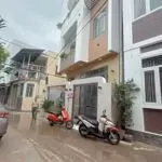 Bán nhà sát bên mặt tiền đường quang trung cửu long
