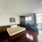 Bán gấp nhà mặt hồ tây phố Vệ Hồ, Tây Hồ.DT:80M2,MT:6M.Xây sẵn 6 tầng thang máy,kd sầm uất.