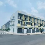 Cơ hội vàng! bán nhà phố 3 tầng mặt tiền đẹp, gần chợ, tiện kinh doanh, giá chỉ 1.2 tỷ!