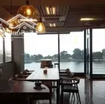 Cho thuê nhà mp thi sách 140m2x 2 tầng lô góc 2 mặt thoáng, kinh doanh mọi mô hình, thuê thẳng
