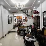 Bán nhà dân xây phố mễ trì thượng - ô tô 10m - tặng full nội thất - sổ đỏ hoa khôi - 52m2, 9 tỷ