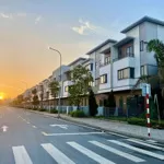 Siêu phẩm shophouse f0 làn 1 120m2 đối diện công viên vị trí đẹp nhất dự án centa riverside vsip bn