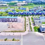 Chuẩn bị đóng lãi. nên tôi bán gấp lô 125m2. đối diện chợ tdc. 2,1 tỷ. có sổ. xây tự do. tc 100%.
