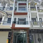 Nhà phố đẹp: 4tỷ300_64m2 nhà 1 trệt 2 lầu đầy đủ nội thất kdc phú hồng thịnh tp.thuận an