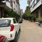 Cho thuê nhà 4 tầng lô góc mặt ngõ cát bi cách mặt đường 5m oto ngủ trong nhà , có chỗ để oto 24/24