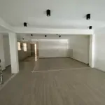 Cho thuê nguyên căn đường hoàng hoa thám, tân bình dt 6x20m trệt 2 lầu