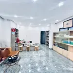 Bán nhà mt đường hoàng văn thụ phương sài nha trang. đang có dòng tiền cho thuê