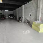 Cho thuê tầng 1 làm văn phòng hoặc làm kho, diện tích 150m, đường vào vỉa hè riêng 10m