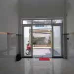 Nhà mới xây 2 tầng , sân đậu ô tô rộng, đường xe tải thông.ngay góc phạm văn đồng, kha vạn cân