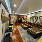 Nhà đẹp từng ngóc ngách đường độc lập trệt đậu được 2chiec 7 chỗ giá 8,9ty tl
