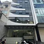 Tòa nhà văn phòng đường nguyễn đình chính, p8. dt: 9x27m. hầm 6 tầng. sàn suốt. giá 200tr/tháng