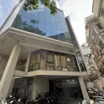 Tòa nhà cho thuê nguyễn văn trỗi, p1. dt: 10x20m. hầm 5 tầng. ốp kính đẹp. đã có pccc