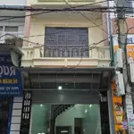 Cc gửi bán nhà 3 tầng đẹp long lanh tại mặt chợ phúc yên
nhà nằm trên phố an dương vương kinh doa