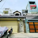 Hiếm, nhà 3 tầng mt dân chủ-hiệp phú-quận 9-ngang 8m siêu đẹp, cách ga metro 100m, an ninh 24/24