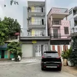 Cho thuê nhà 3 lầu 4pn. 4wc khu kiến thiết. p hiệp phú. quận 9 cũ