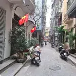 Bán nhà trần quốc hoàn, cầu giấy: 40/44m, 3 tầng, mt 4m giá 14 tỷ. ngõ ô tô tránh, ở vừa kinh doanh
