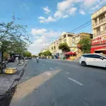 Tòa nhà căn hộ dịch vụ 4 lầu mặt tiền man thiện cần bán