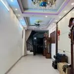 Cho thuê nhà nguyên căn ngõ 29 phố vĩnh hưng, 5 tầng x 40m2, 3 ngủ, 13 triệu