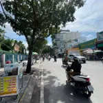 Hot. ngay ga metro mặt tiền song hành,diện tích6x25m, 3 lầu. giá chỉ 15 tỷ. siêu rẻ giá đầu tư