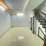 Cho thuê nhà phố giáp nhị 40m2 x 2 tầng, 2 ngủ, 2 vệ sinh, 7 triệu bán hàng online, kd vp