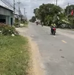 Bán 200m2 mặt tiền đường 835d, giá bán 2tỷ5, mặt tiền đường lớn, liên hệ: 0901.762.379