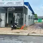Cho thuê nhà tiền chế góc 2 mặt tiền rộng thoáng mát - giá rẻ - trục chính khu tđc ninh kiều