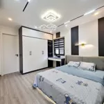 Hạ chào! phân lô 1 nhà ra phố trần quốc hoàn, kd đỉnh, ngõ thông ô tô đỗ, 45m2x6t, giá chỉ 15.x tỷ