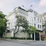 Bán biệt thự góc 2 mặt tiền ngay phan xích long- phú nhuận. dt: 10x 16m - hầm 3 tầng. giá 54 tỷ