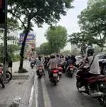 Cần bán nhà đẹp đường láng, đống đa, 43m2, 2 thoáng- ô tô vào, 12.8 tỷ