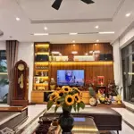 Bán nhà vip gara nguyễn văn huyên 55m2 7t thang máy vừa ở vừa kinh doanh, chỉ hơn 300tr/m2