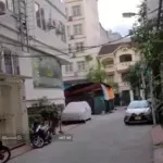 Bán nhà 5t trần quốc hoàn, q cầu giấy- vị trí ngõ thông, ô tô tránh, kd tốt 50m x mt5,8m, giá 19 tỷ